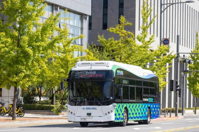 판타G버스 운행 모습. 차세대융합기술연구원 제공