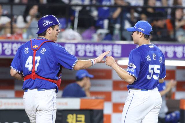 강민호와 배찬승./삼성 라이온즈