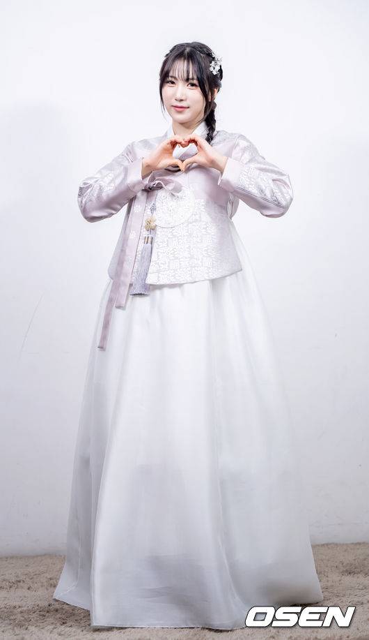 [OSEN=최규한 기자] 그룹 이프아이 태린 한복 인터뷰. 2025.10.04 / dreamer@osen.co.kr