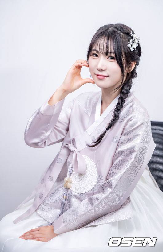 [OSEN=최규한 기자] 그룹 이프아이 태린 한복 인터뷰. 2025.10.04 / dreamer@osen.co.kr