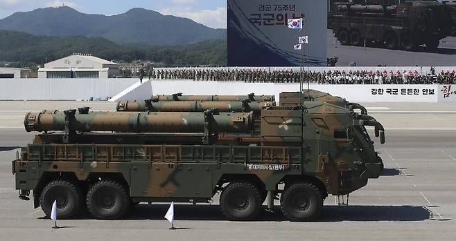 지난 2023년 10월 건군 75주년 국군의날 기념식에 등장한&nbsp;현무-Ⅲ 순항미사일 발사차량(TEL). 세계일보 자료사진