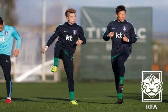 두 선수가 한국 대표팀 골문을 함께 지킨 시간이 꽤 길어지고 있다. 그만큼 두 선수의 능력은 꾸준하고 단단하다. (KFA 제공)