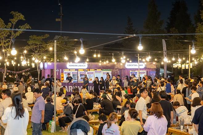 지난해 가을 운영된 별바다부산 나이트마켓. 부산관광공사 제공