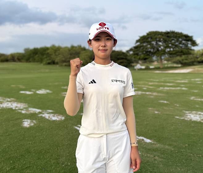 초청 선수로 출전한 롯데 챔피언십에서 LPGA 투어 첫 우승을 차지한 황유민. 황유민