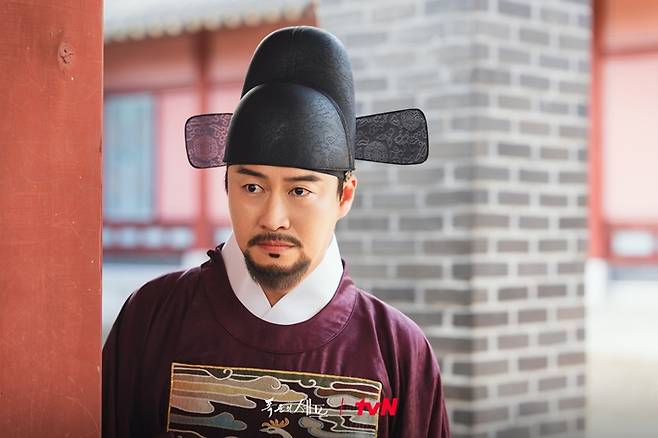 tvN 토일드라마 '폭군의 셰프'에서 임송재 역을 연기한 배우 오의식. tvN 제공