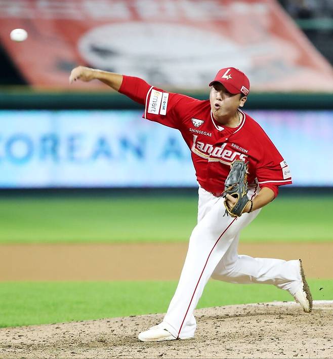 ▲ 선천적으로 강한 어깨를 가진 김성민은 1,2군 모두 시속 150km 이상의 공을 던지며 기대를 모으고 있다 ⓒSSG랜더스