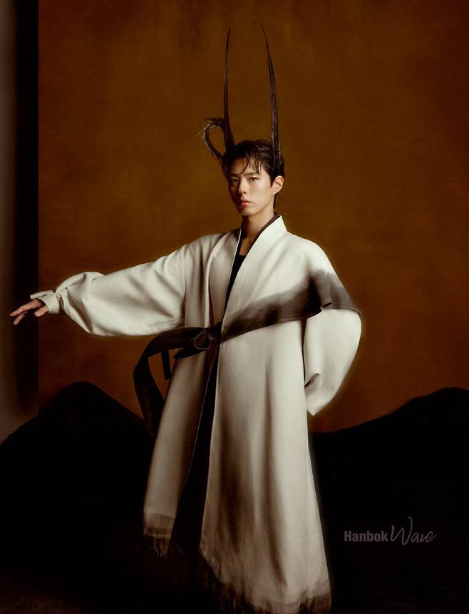 ‘2025 한복웨이브’ 박보검 한복 화보 이미지(사진=문체부 제공).