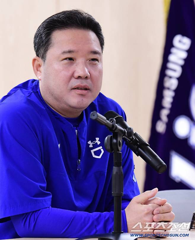 7일 대구 삼성라이온즈파크에서 열린 NC와 삼성의 와일드카드 2차전. 인터뷰하고 있는 삼성 박진만 감독. 대구=송정헌 기자songs@sportschosun.com/2025.10.07/