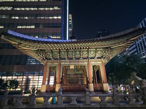 갤럭시 S25 엣지 야간 사진. 심서현 기자