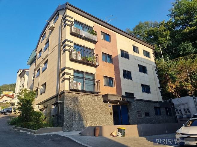 정씨가 전세 보증금 4억원에 계약을 맺은 빌라. 사진=이송렬 기자