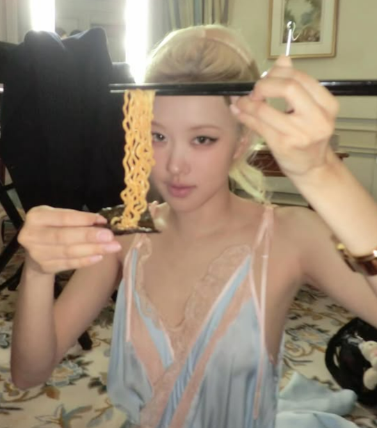 블랙핑크 로제/로제 인스타그램