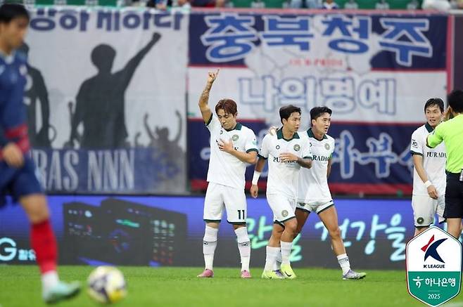 [서울=뉴시스] 프로축구 K리그2 김포FC 윤재운. (사진=한국프로축구연맹 제공) *재판매 및 DB 금지