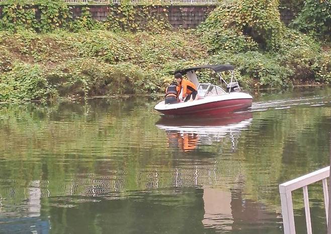 사진은 7일 강원 춘천 수난사고에 출동한 119대원들.. 강원특별자치도 소방본부 제공. *재판매 및 DB 금지