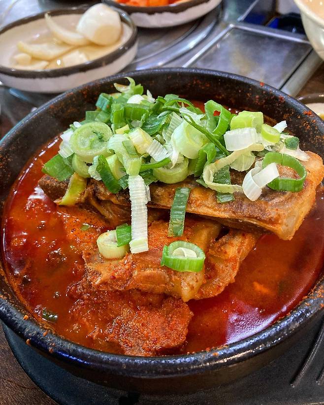 뜨끈한 국물이 생각날 때 가볼만한 전주 국물음식집 5 | 식신