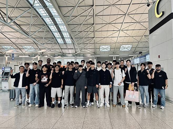일본 전지훈련을 위해 인천국제공항에 모인 현대캐피탈 선수단 [현대캐피탈 배구단 제공. 재판매 및 DB금지]