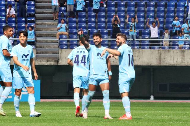 4일 열린 광주FC와의 경기에서 세징야가 득점 후 기뻐하고 있다. 대구FC 제공