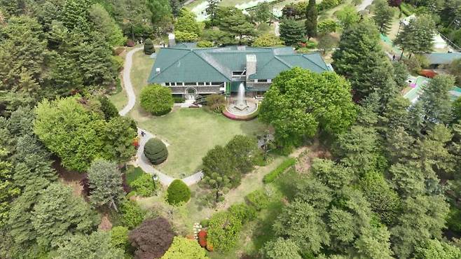 청주에 있는 대통령 별장지 청남대 건물 전경. 트래블팀 제공