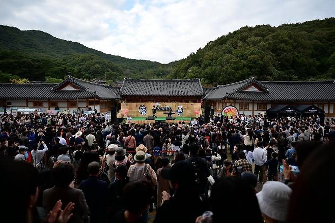 지난해 김천김밥축제에 몰려든 인파. 김천시 제공