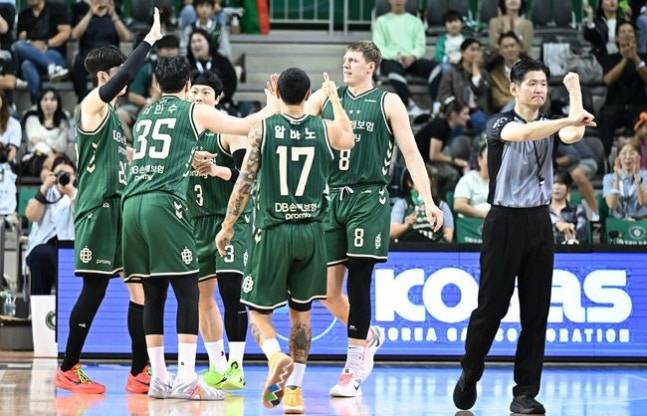 정관장을 잡고 시즌 2승(1패)째를 거둔 DB. 사진=KBL