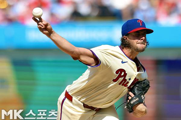 애런 놀라가 3차전 선발로 등판한다. 사진= MK스포츠 DB