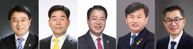 ▲왼쪽부터 김태균 전남도의회 의장, 문양오 전 광양시의회 부의장, 박성현 전 여수광양항만공사 사장, 서동용 전 국회의원, 이충재 순천광양곡성구례을 지역위원회 부위원장ⓒ프레시안(지정운)