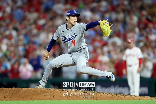 ▲ 7일 필라델피아와 디비전시리즈 2차전에서 세이브를 거두며 팀 승리를 지킨 사사키 로키