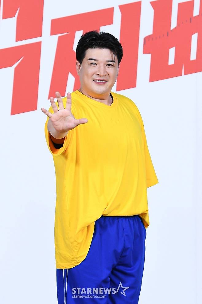 가수 신동이 5일 오후 온라인으로 진행된  SBS 예능 '덩치서바이벌 먹찌빠' 제작발표회에 참석해 포즈를 취하고 있다. /사진제공=SBS 2023.10.05 /사진=이동훈