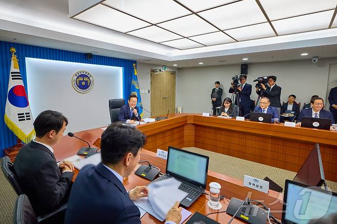 이재명 대통령이 18일 서울 용산 대통령실 청사에서 열린 수석보좌관회의에서 발언을 하고 있다. (대통령실 제공. 재판매 및 DB 금지) 2025.9.18/뉴스1 ⓒ News1 이재명 기자