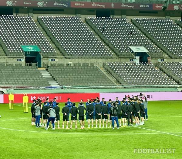 훈련을 준비하는 홍명보호. 김진혁 기자