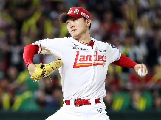 역투하는 SSG 김건우. 사진[연합뉴스]