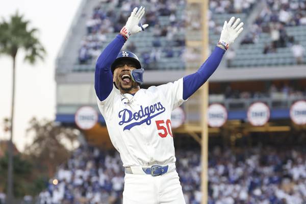 무키 벳츠는 부담도 특권이라며 4차전에 임하는 각오를 전했다. 사진= EPA= 연합뉴스 제공