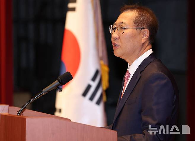 [과천=뉴시스] 이영환 기자 = 박성재 법무부 장관이 지난 6월 5일 오전 경기 과천시 법무부에서 열린 이임식에서 이임사를 하고 있다. 2025.06.05. 20hwan@newsis.com