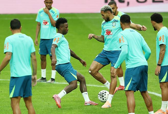 공식 훈련하는 비니시우스 주니오르

    (서울=연합뉴스) 김성민 기자 = 브라질 축구 국가대표팀 비니시우스 주니오르가 9일 서울월드컵경기장에서 공식 훈련을 하고 있다. 2025.10.9