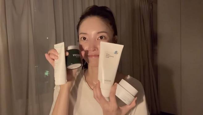 유튜브 〈ns윤지〉