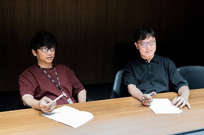 헤럴드경제와의 인터뷰에 참여하고 있는 강종익(왼쪽) 덱스터 대표와 김욱 대표 [덱스터 제공]