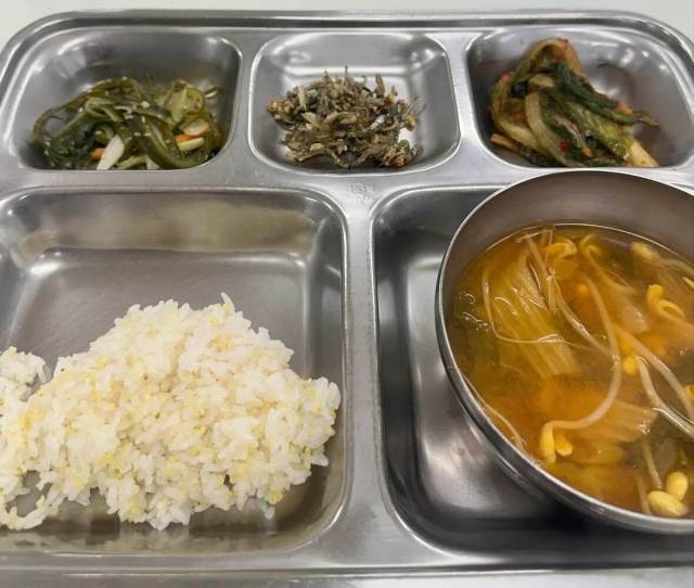 한국전력 보령지사 급식 사진. 온라인커뮤니티