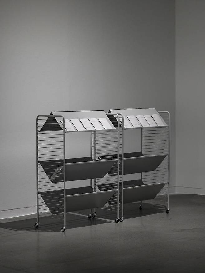 민병훈_겨우 매딜린 사람들_2025 *재판매 및 DB 금지