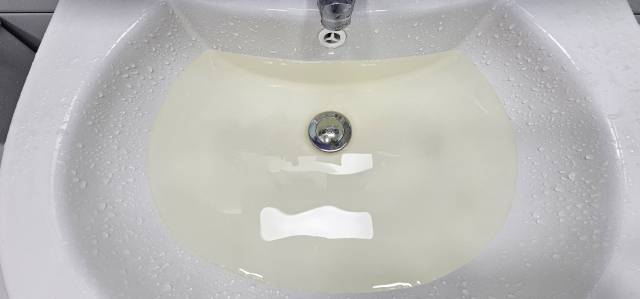 ▲영덕마을 주민이 최근 촬영한 흙탕물. ⓒ주민제공