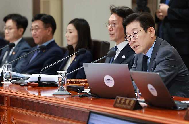 이재명 대통령이 9월9일 서울 용산 대통령실에서 열린 국무회의에서 민생경제 회복·안정 대책 토론을 하고 있다. ⓒ대통령실통신사진기자단