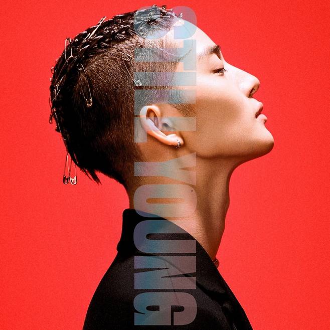 [사진 = 아우라엔터테인먼트 제공]