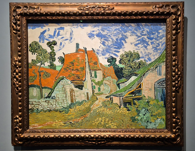 미술관에 하나 뿐인 빈센트 반 고흐의 작품 [오베르 쉬르 우아즈 거리], 1890 ©김슬기