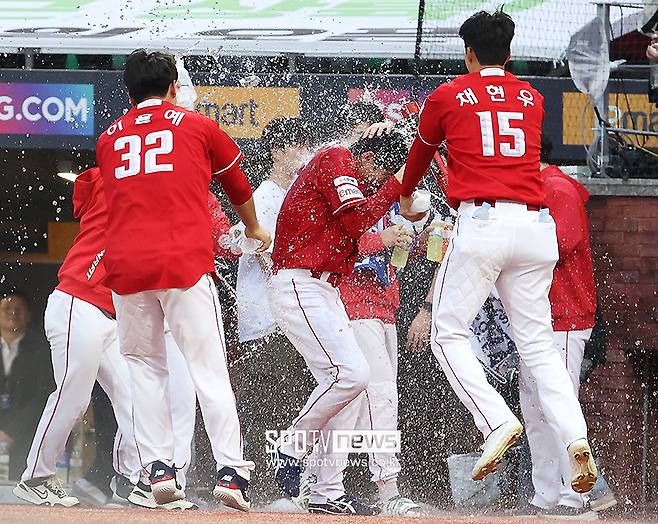 ▲ 삼성의 후라도 승부수를 무력화한 끝내기 홈런의 주인공 김성욱 ⓒ곽혜미 기자