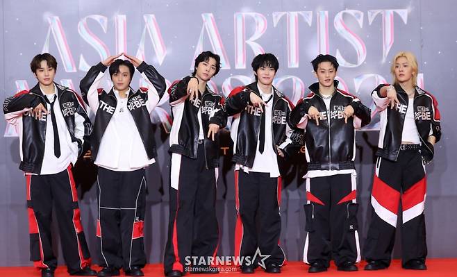 그룹 NCT127이 27일 오후 태국 방콕 임팩트 챌린저 홀 1-2(IMPACT Challenger Hall 1-2)에서 진행된 '제 9회 아시아 아티스트 어워즈'(The 9th Asia Artist Awards, 이하 'AAA 2024')' 레드카펫 행사에 참석해 포즈를 취하고 있다. 2024.12.27 /사진=김창현 chmt@
