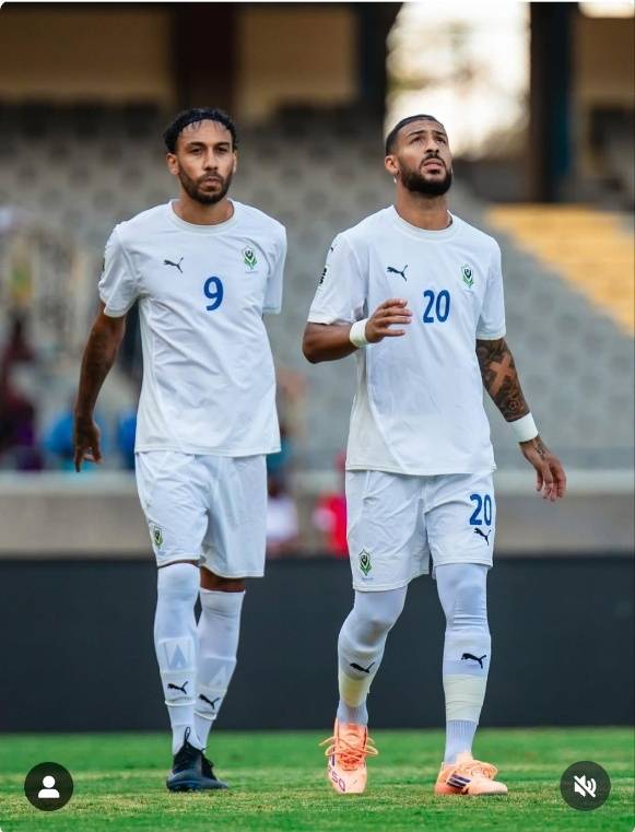 피에르 오바메양과 드니 부앙가(오른쪽). /사진=피에르 오바메양 SNS