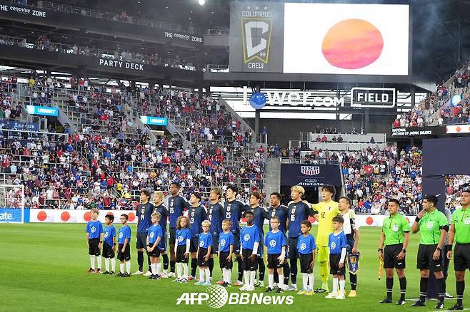 지난달 10일 미국 콜럼버스에서 열린 미국과의 A매치 평가전을 앞둔 일본 축구대표팀. /AFPBBNews=뉴스1