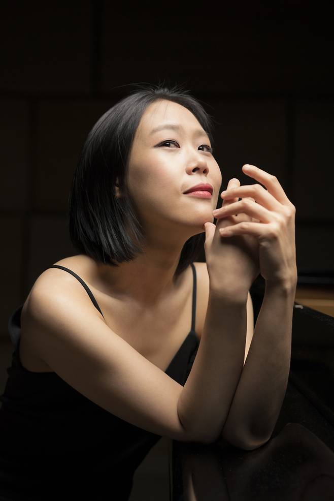 피아니스트 손열음. 사진=경기아트센터