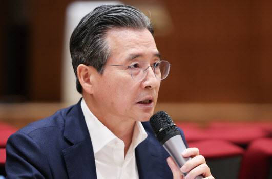 김용범 정책실장이 20일 서울 용산 대통령실 청사에서 열린 기자간담회에서 발언하고 있다. 2025.8.20/뉴스1