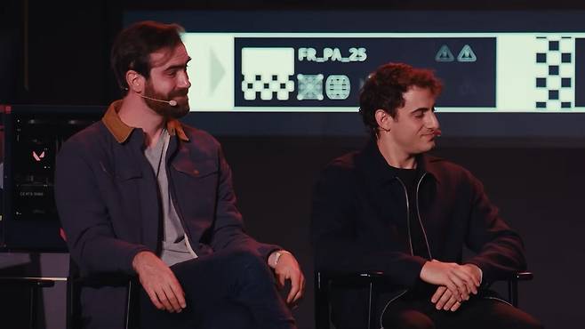 - 콜맨 팜 게임플레이 제품 수석, 아만드 아스두리안 게임플레이 제품 매니저