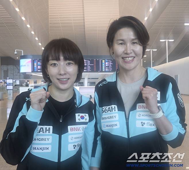서효원 여자탁구대표팀 막내 코치와 석은미 감독.