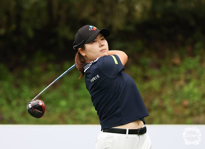 홍정민 K-FOOD 놀부·화미 마스터즈 FR 2번홀 티샷